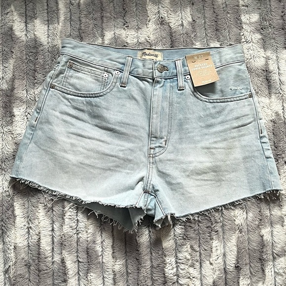 Madewell Relaxed Denim Shorts in Essen Wash Size 27 - Picture 2 of 11